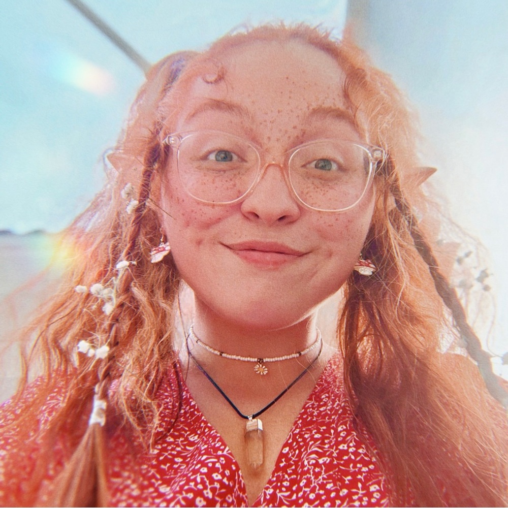 Meet your Posher, Tommy the Elf Girl! 🌱✨